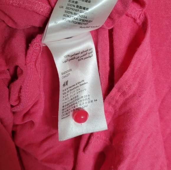 H&M Women's Barbie Pink Crochet Sleeveless Keyhole Back Tank Size Medium - Picture 4 of 4